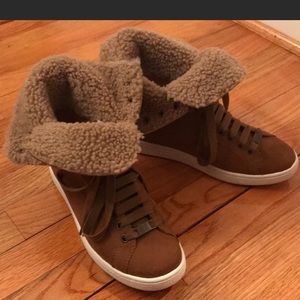 UGG sneaker